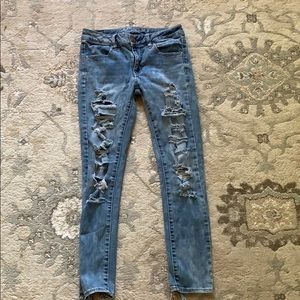 AMERICAN EAGLE JEANS